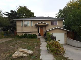 2910 N Cook St, Spokane, WA 99207