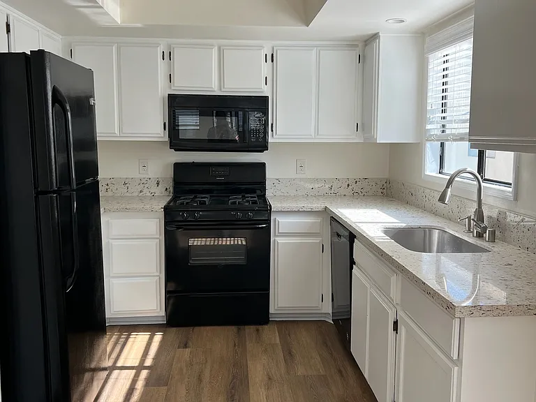 15111 Freeman Ave #1 — Photo 7
