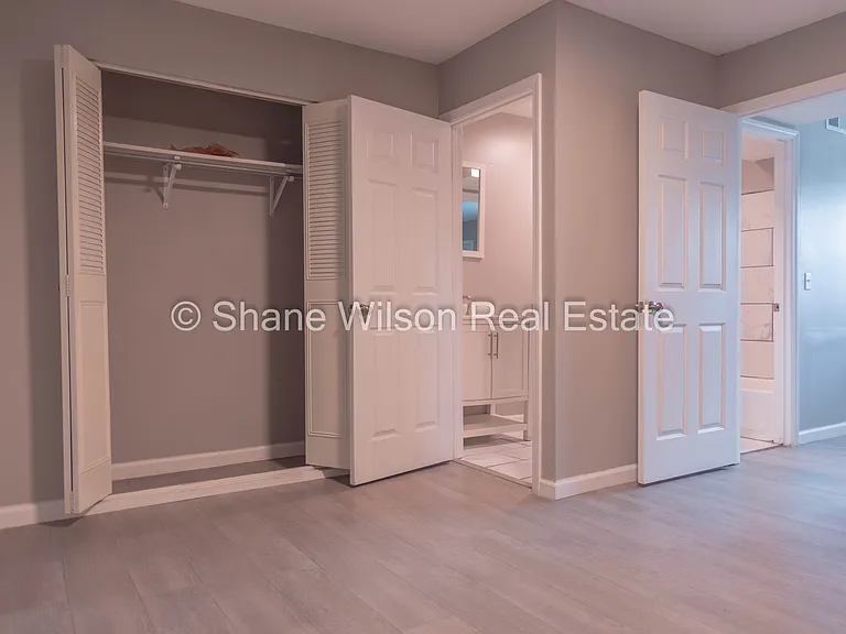 7609 Holiday Hills Dr #105 — Photo 8