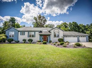 1522 Holliston Trl, Fort Wayne, IN 46825