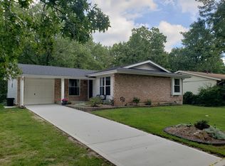 573 Golfwood Dr, Ballwin, MO