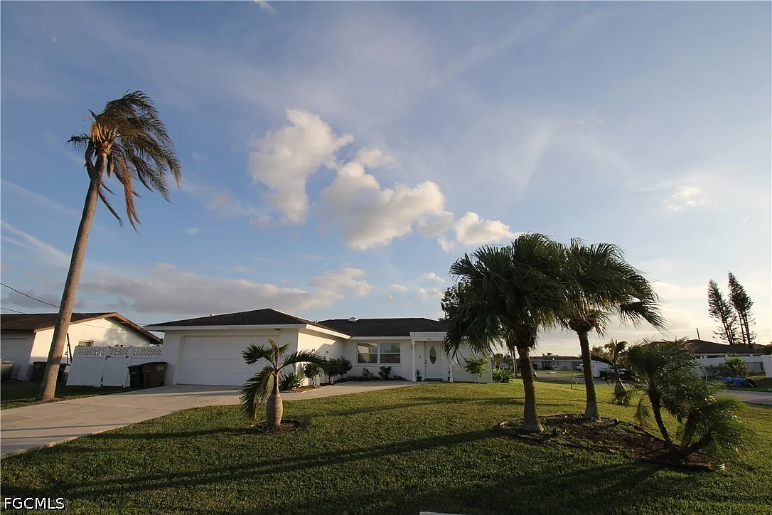 3 bed, 2.0 bath, 1248 sqft, $1,700 — Photo 1