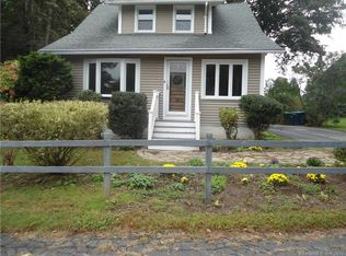 11 Wild Rose Ave, Waterford, CT 06385