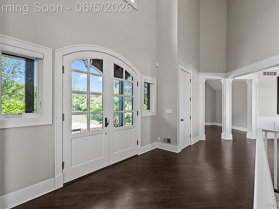 3rd image of 28195 Elba Dr