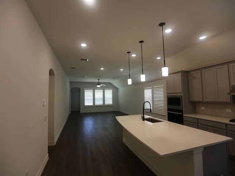 3412 Marginal Dr — Photo 43
