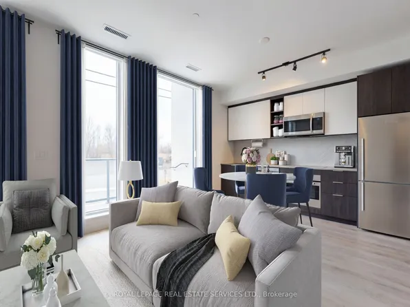 36 Zorra St #105, Toronto, ON M8Z 0G5