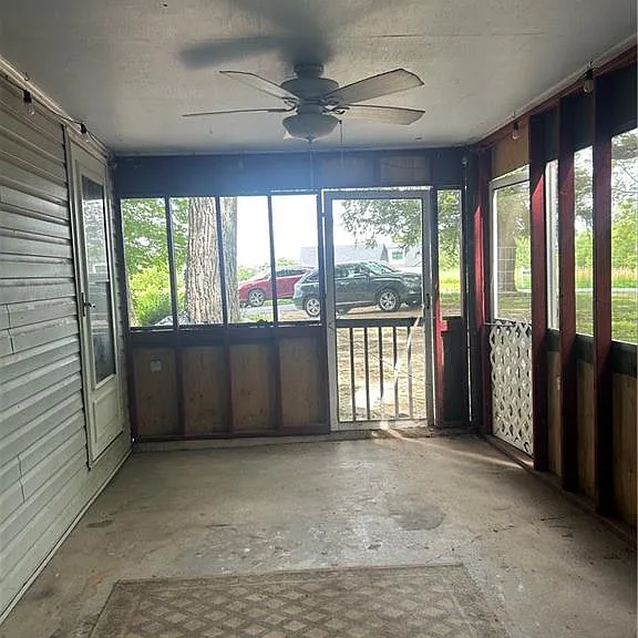 52 Northside Dr — Photo 29