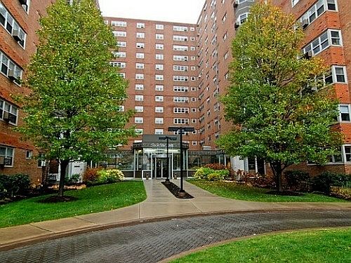 1st image of 4950 N Marine Dr APT 901