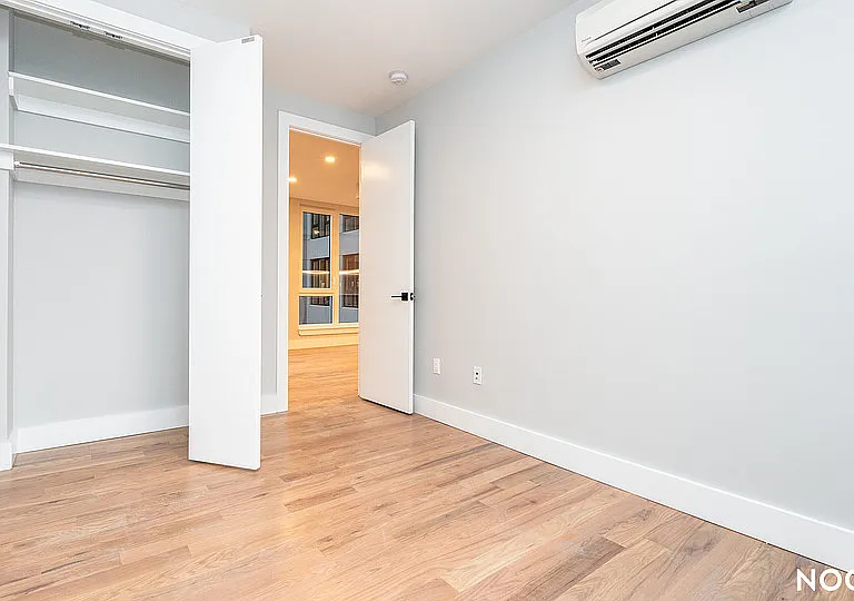 31-61 Vernon Blvd #3Z — Photo 11