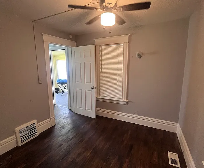 636 Florence St — Photo 5