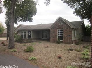 740 Bristol Ln, Conway, AR 72034