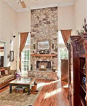 4th image of 458 Bradford Place Ln