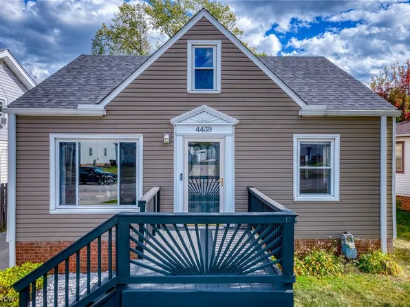 4439 Woodway Ave, Cleveland, OH 44134
