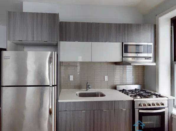 321 Eldert Street image 8 of 13