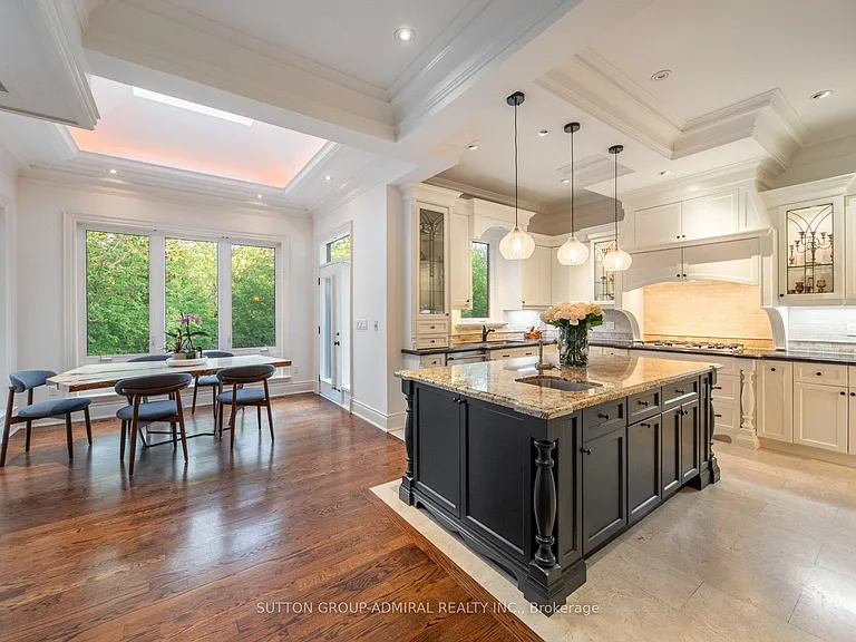 35 Wentworth Ave — Photo 10