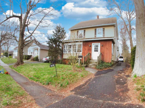 306 Rockwell Avenue, Stratford, CT 06615