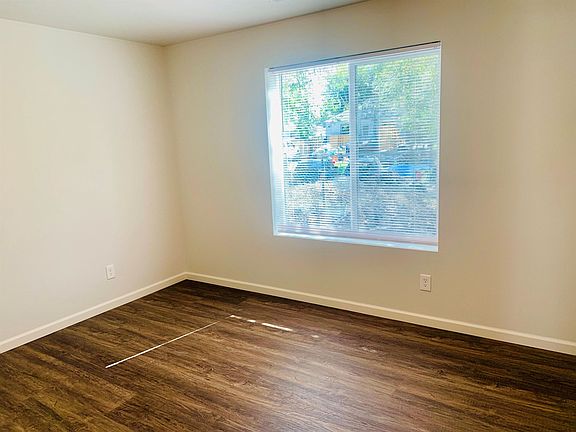 5th image of 14418 E Heroy Ln