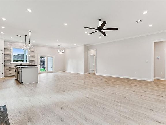 5th image of 12 Canyon Lane St