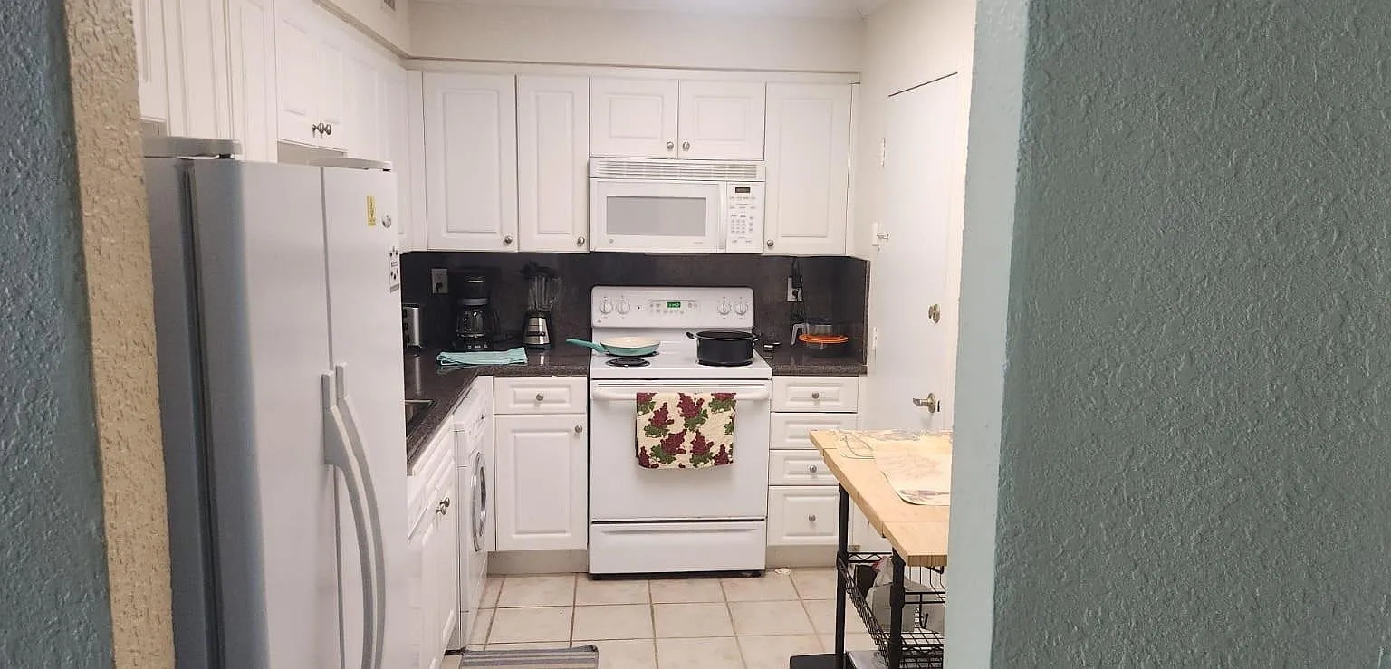 1 bed, 1.0 bath, 745 sqft, $3,000 — Photo 4