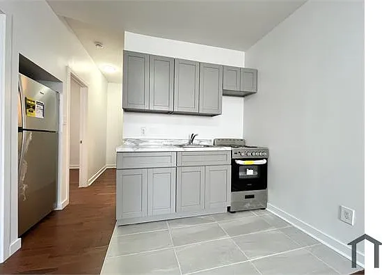2 bed, $2,900 — Photo 2