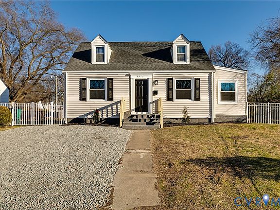 3rd image of 3915 W Chatham Dr