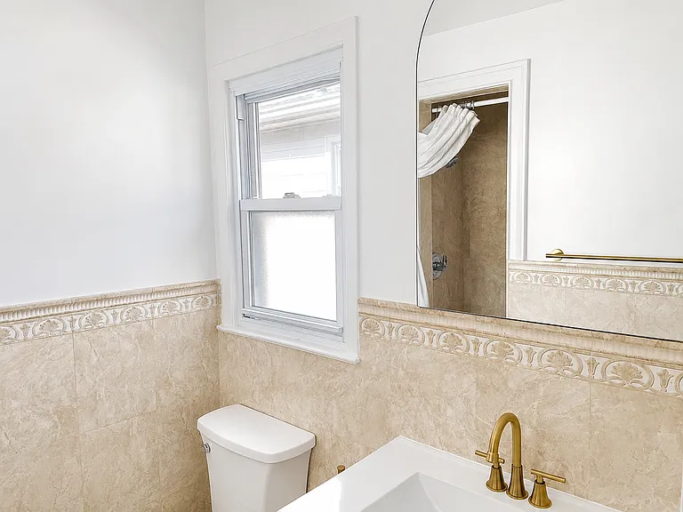 136 Bennett Ave #T — Photo 16