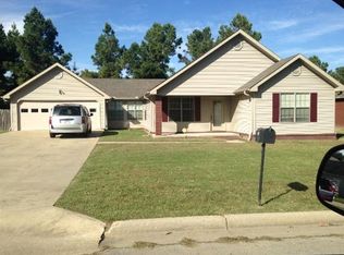 2503 Alexander Cir, Paragould, AR 72450