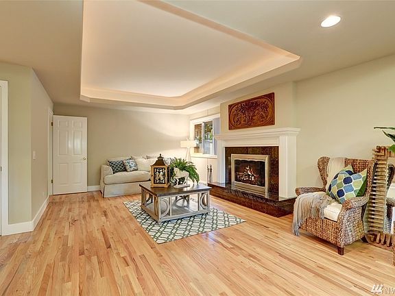 4th image of 3732 84th Ave SE