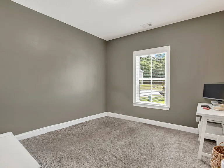 172 Laguna Way — Photo 9