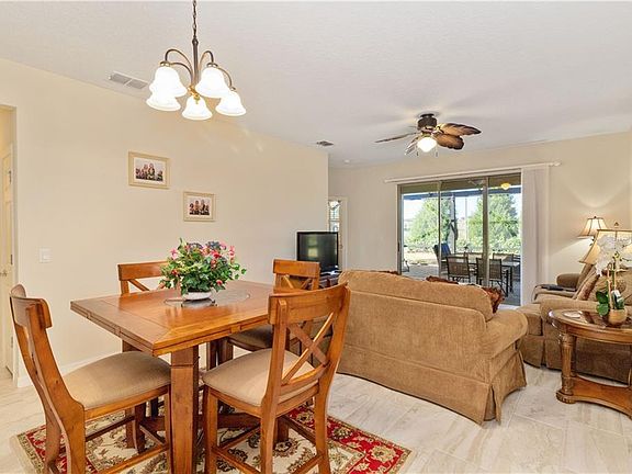 5th image of 640 Cantabria Dr