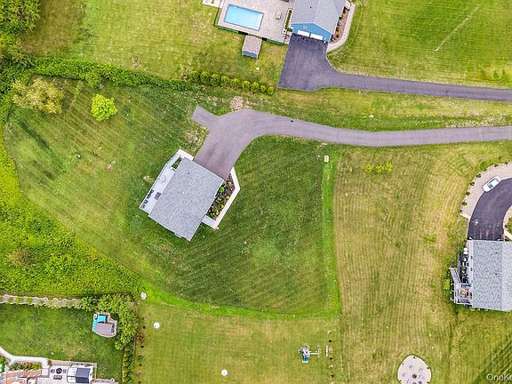 4th image of 21 Meadow View Drive