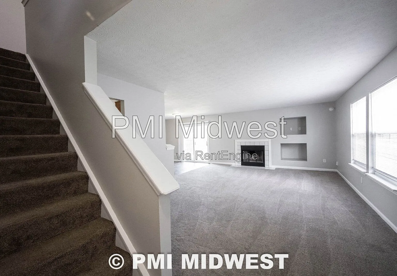 3 bed, 2.5 bath, 1745 sqft, $1,800 — Photo 3
