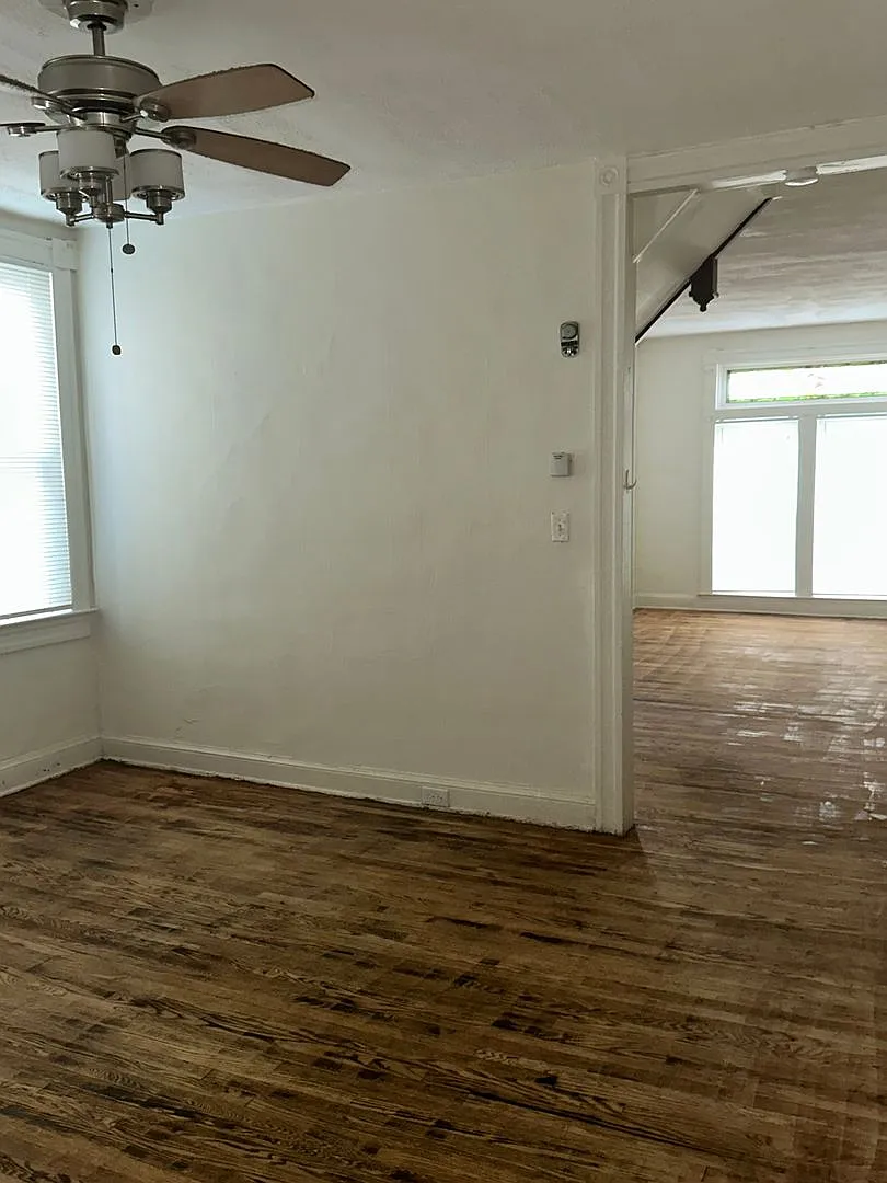 Spacious Home Available for Rent! W/D! Available Now! — Photo 4