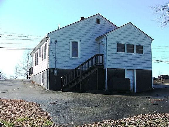 4th image of 1469 Edgewood Dr