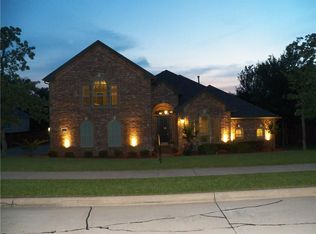 900 Briar Ridge Dr, Keller, TX 76248