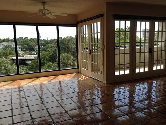 5th image of 835 S Osprey Ave APT 309