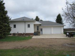 1602 61st St, Luverne, MN 56156