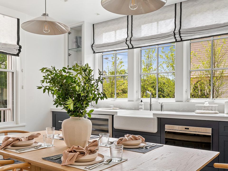 81 Roseneath Ave, Newport, RI 02840 Zillow