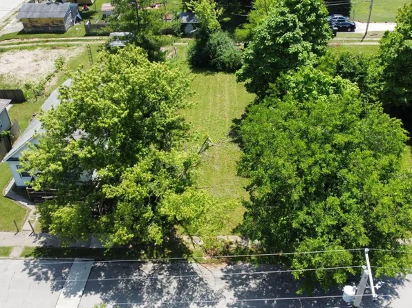 611 E 6th St, Muncie, IN 47302