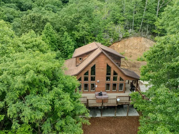 325 Edith Ln, Bryson City, NC 28713