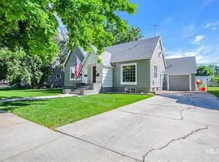 1305 Everett St, Caldwell, ID 83605