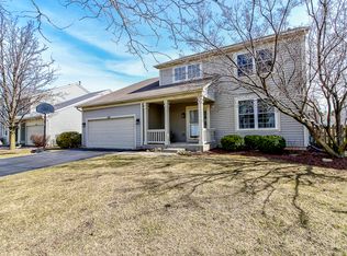 539 E Thorndale Ln, South Elgin, IL 60177