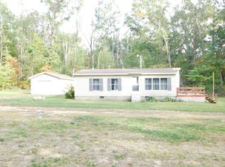 41004 80th Ave, Decatur, MI 49045