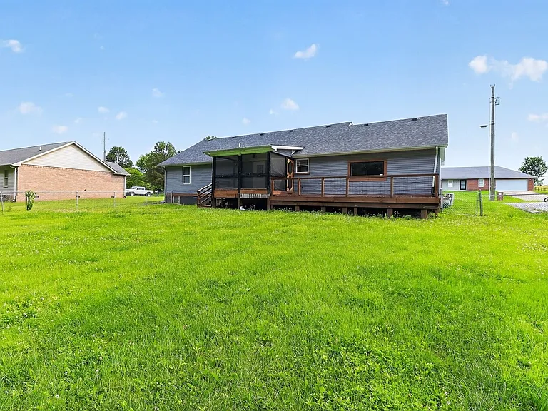 78 Misty Dr — Photo 33