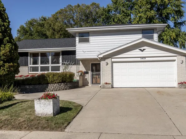 5479 North Milwaukee River PARKWAY, Milwaukee, WI 53209
