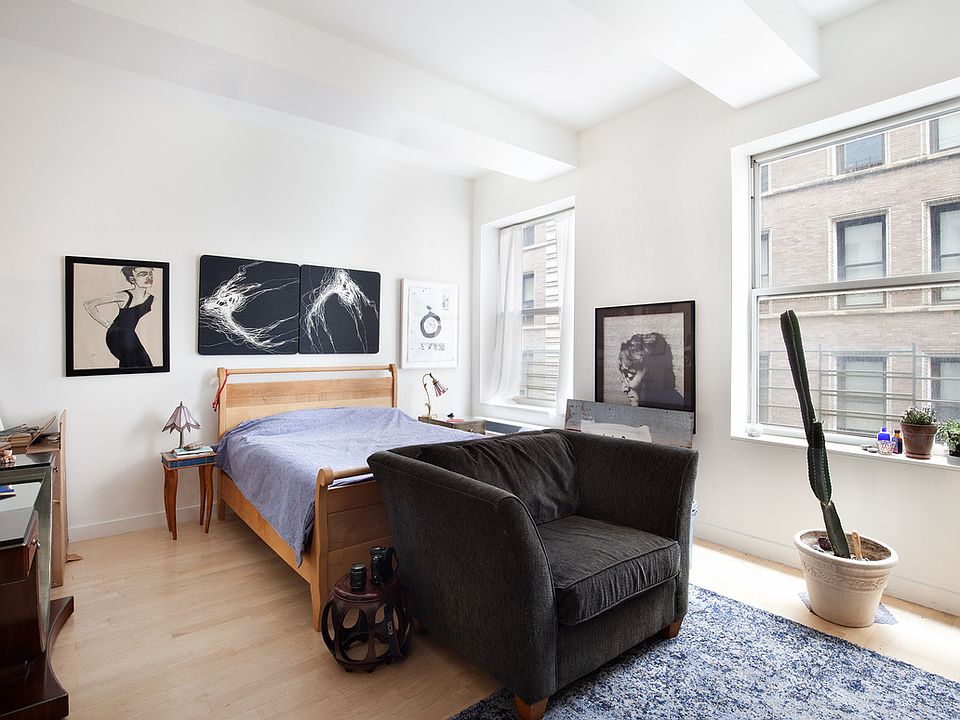 1st image of 15 Broad St APT 1428