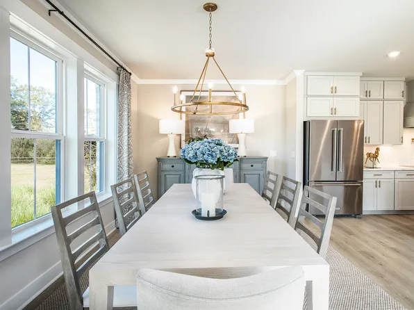 116 Bridgecrest Rd, Roswell, GA 30075