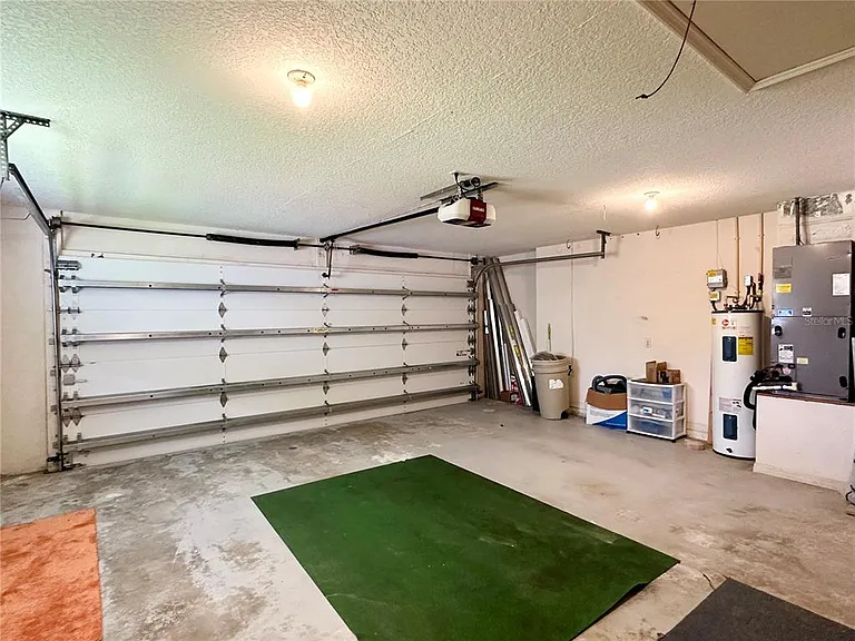 5024 Southern Pine Cir — Photo 68