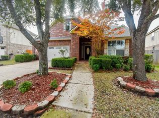 6822 Clemson Ln, Sugar Land, TX 77479