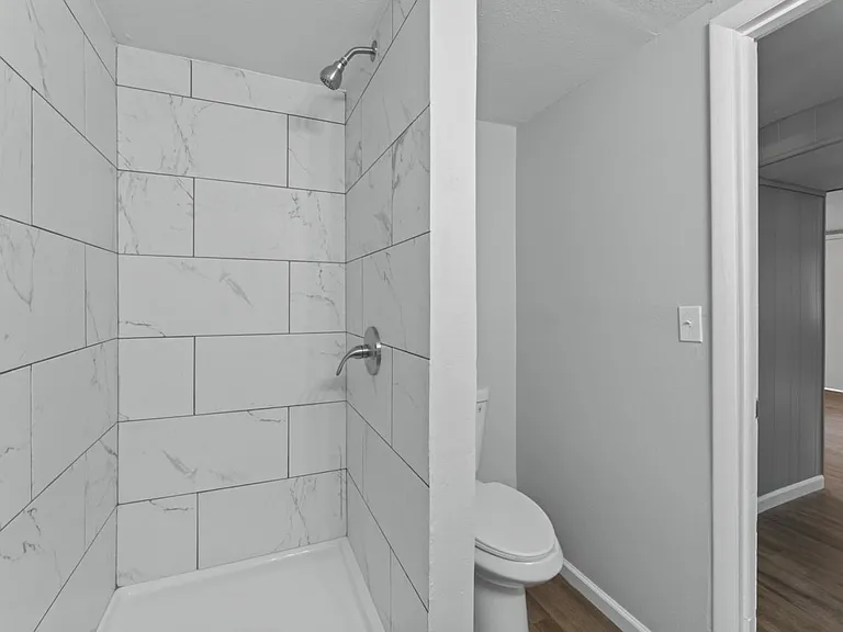 2209 E 125th St — Photo 7